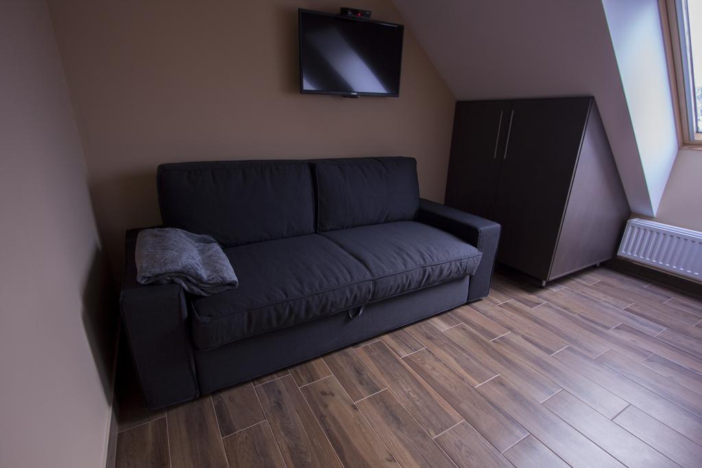 Family Apartman Eplény Εξωτερικό φωτογραφία